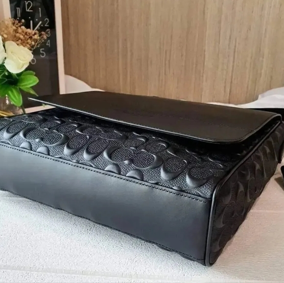 NWT Coach Houston Map Bag In Signature Leather. - Picture 6 of 6